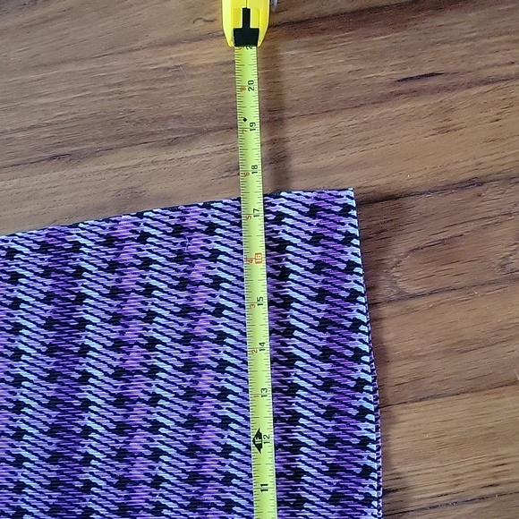 L&X blouse. These are beautiful blouses. - Picture 11 of 12